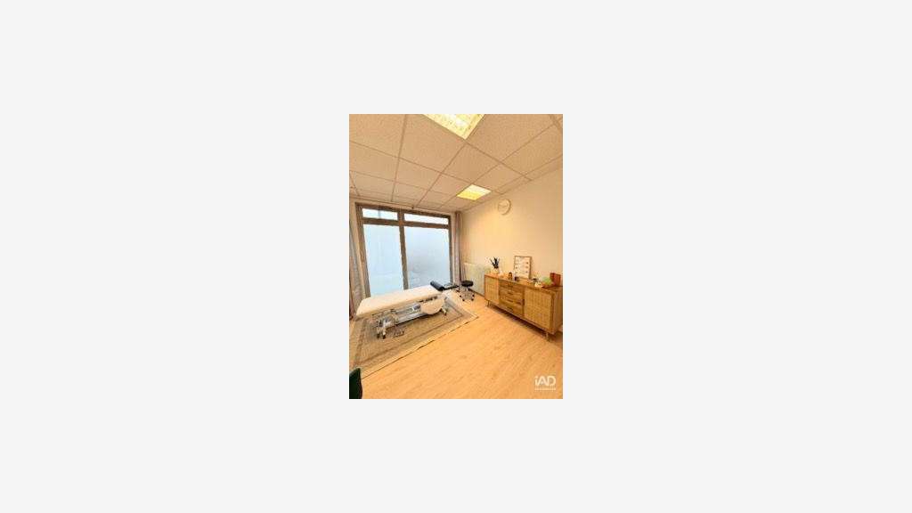 A louer local 102m² à Ablon-sur-Seine centre