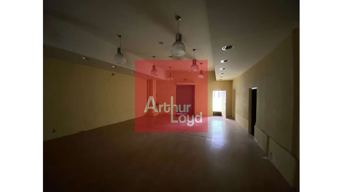 A louer local 134,28m² sur axe stratégique à Agen