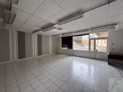 A louer local commercial 88m² Aix les Bains centre