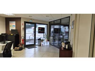 Location Locaux commerciaux - Boutiques à Aix-les-Bains