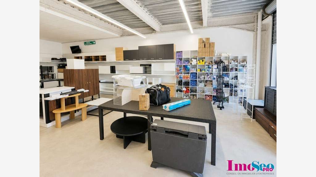 Local commercial 195m² à louer Ambarès-et-Lagrave