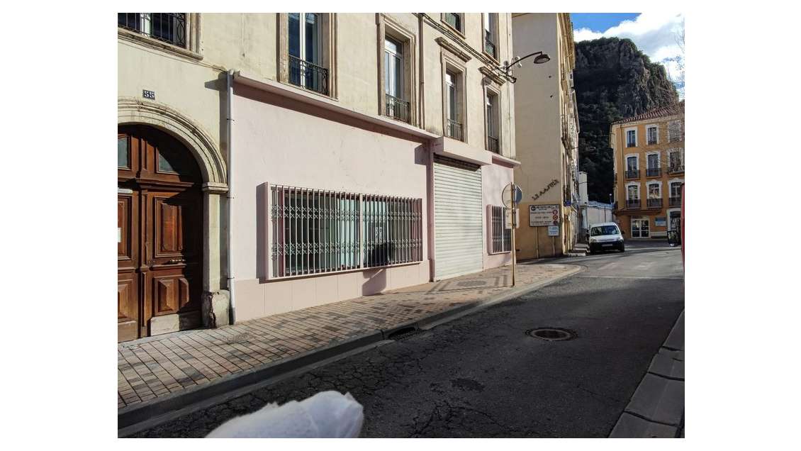 A louer local 150m² empl N°1 à Amélie-les-Bains