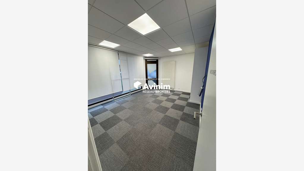 Local 220m² bon état à louer au Perreux-sur-Marne