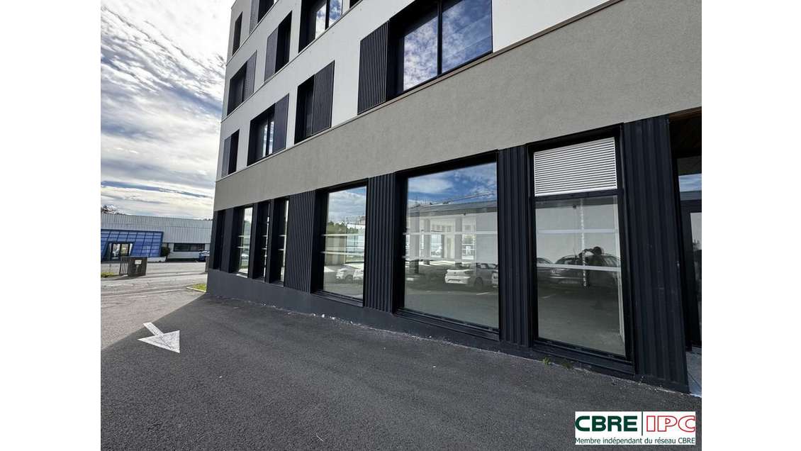 A louer local commercial 266m² à Anglet Maignon