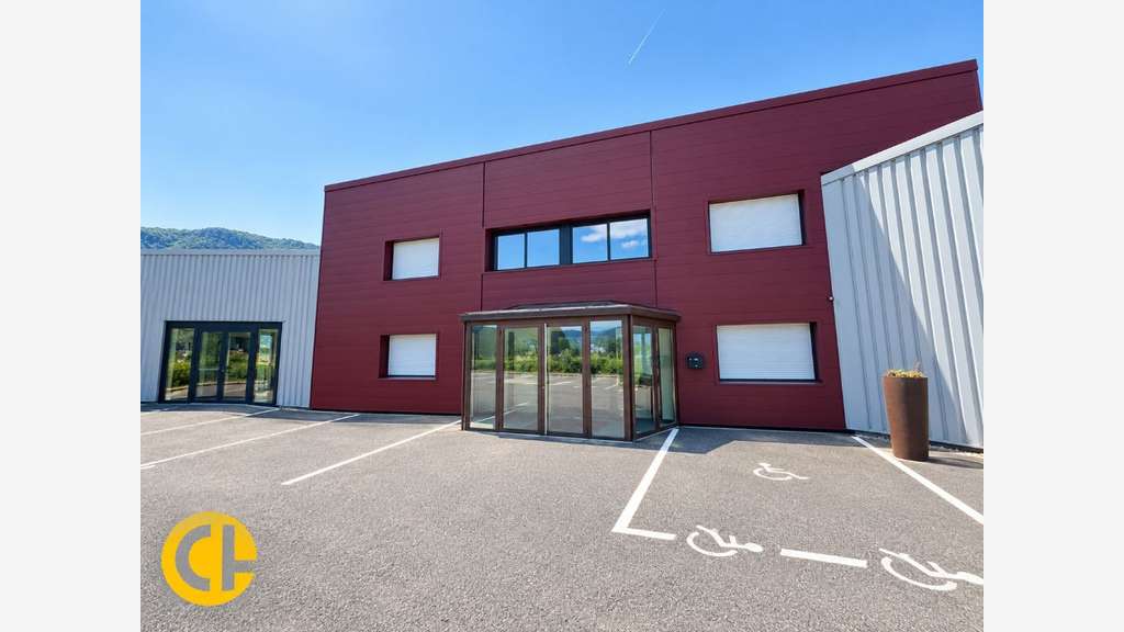 A louer local commercial 140m² à Seynod 74