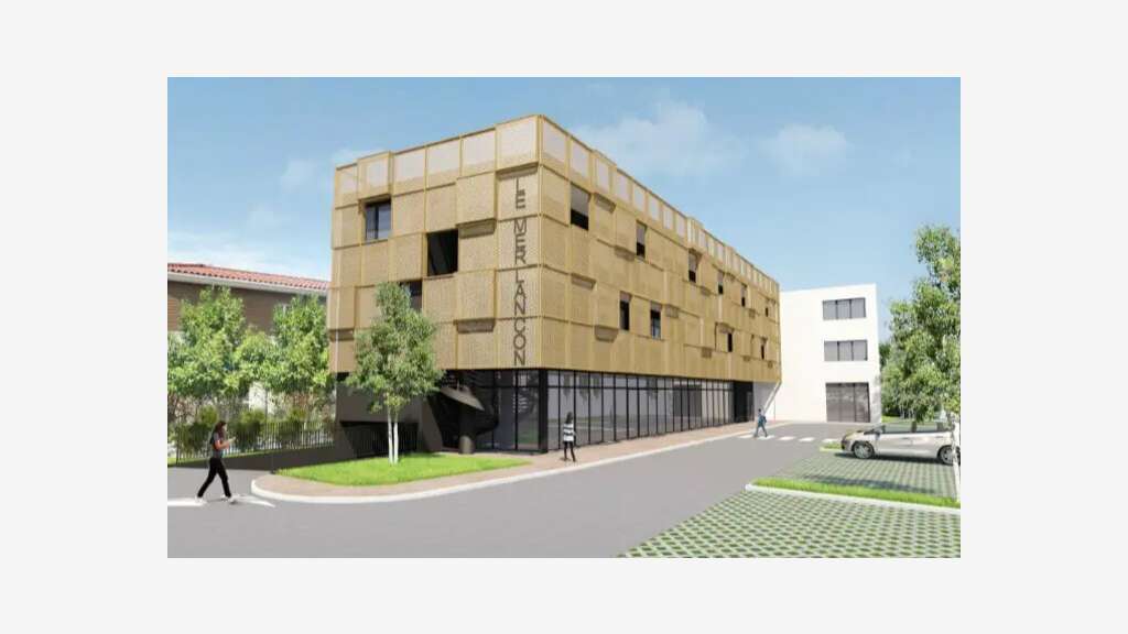 A louer local 410m² en zone commerciale à Aubagne
