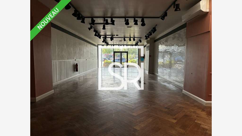 Location local commercial 149m² à Aubière KM lancé