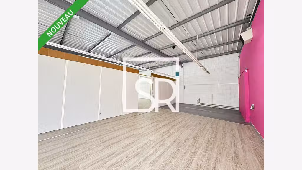 Local commercial 330m² à louer Aubière Km Lancé