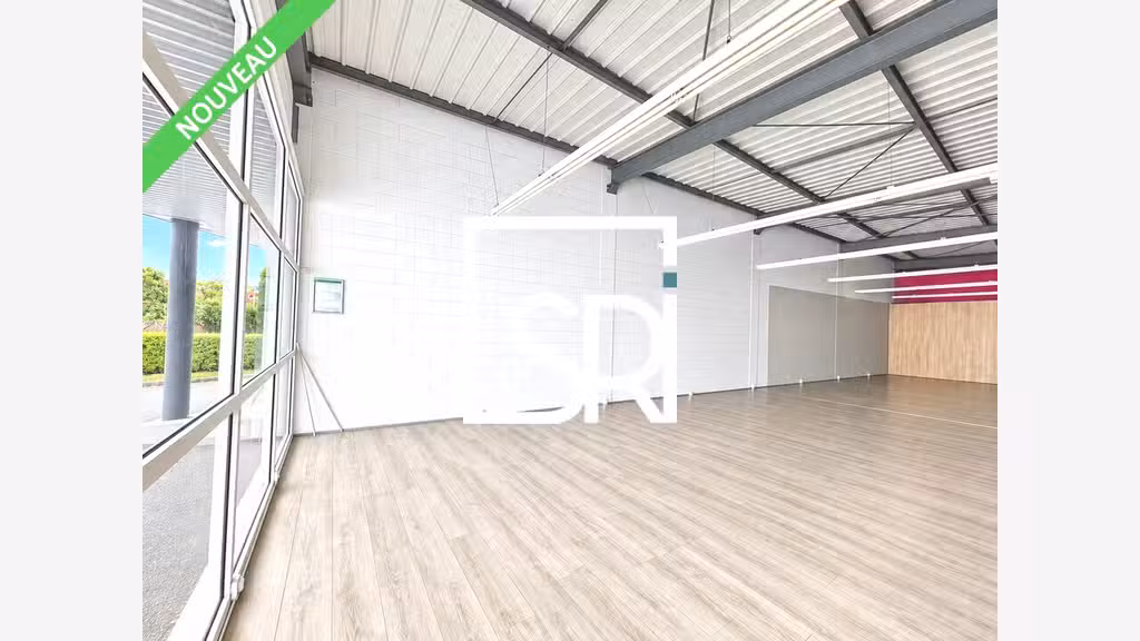 Local commercial 330m² à louer Aubière Km Lancé