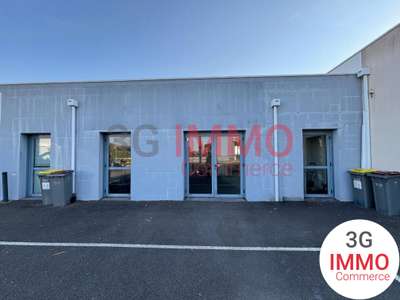 A louer local 87m² à Niort zone Terre de Sport