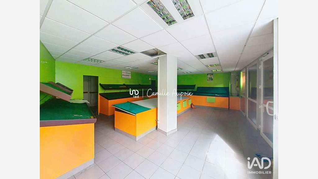 A louer local commercial 103m² à Amplepuis