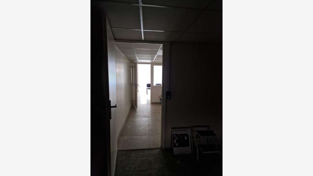 A louer local 80m² état neuf centre ville de Caen