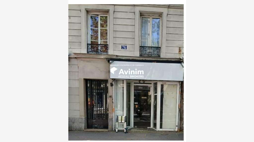 A louer local commercial 30m² empl N°1 Paris 18e