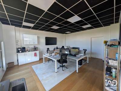 A louer local 250m² à Bailly-Romainvilliers