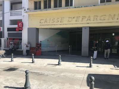 A louer local commercial de 378m² à Basse Terre 