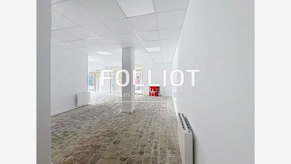 Location local commercial 76m² à Bayeux