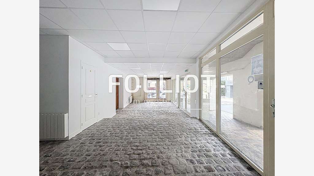 Location local commercial 76m² à Bayeux