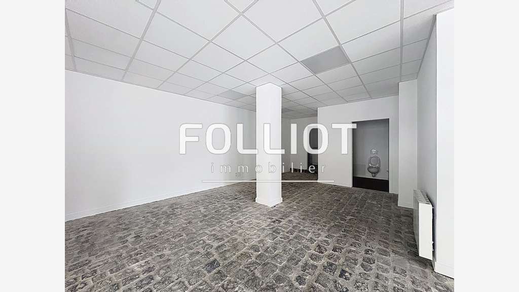 Location local commercial 76m² à Bayeux