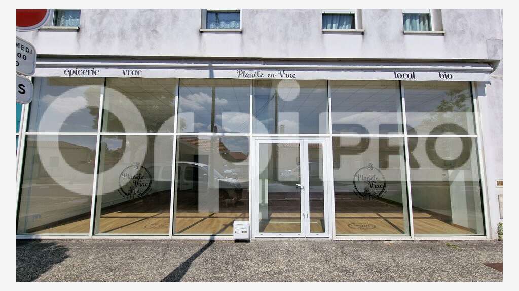 Local commercial 85m² à louer à Bègles