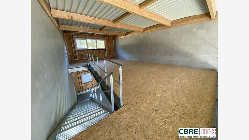 Location local 95m² à Benesse Maremne