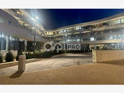 Local commercial 189m² à louer à Bezannes