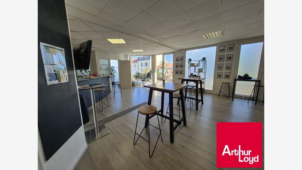 Local commercial 70m² à louer à Biarritz 