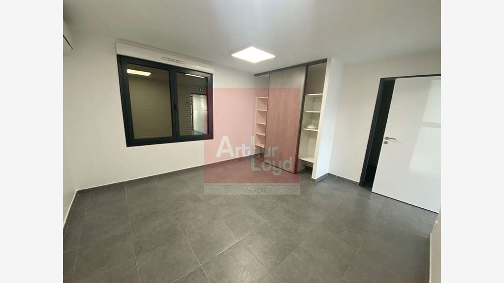 A louer local commercial 47.18m² à Boé