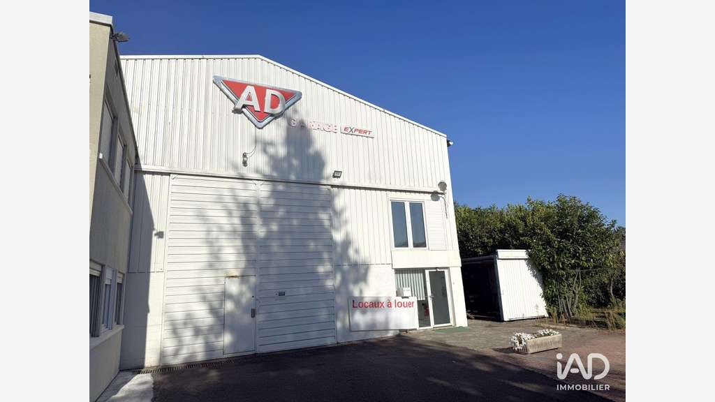 A louer local commercial à Boissy-sous-Saint-Yon