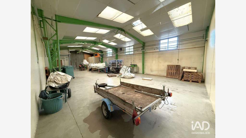 A louer local 185m² à Boissy-sous-Saint-Yon