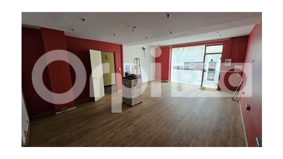 Local commercial 50m² rénové à louer à Bordeaux