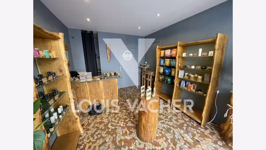 Local commercial à louer à Bordeaux Palais Gallien