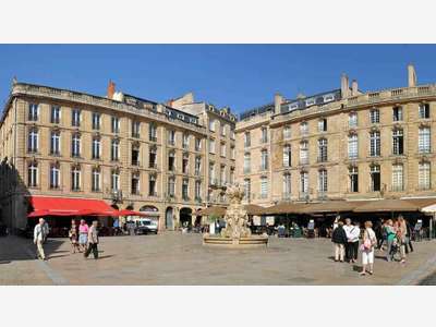 A louer local commercial 110m² Bordeaux St-Pierre