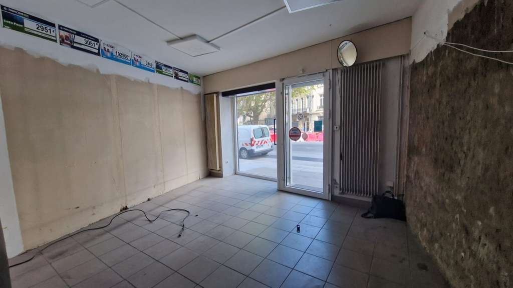 A louer local commercial 42m² à Bordeaux St Seurin