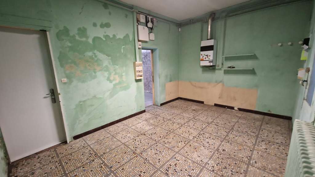 A louer local commercial 42m² à Bordeaux St Seurin