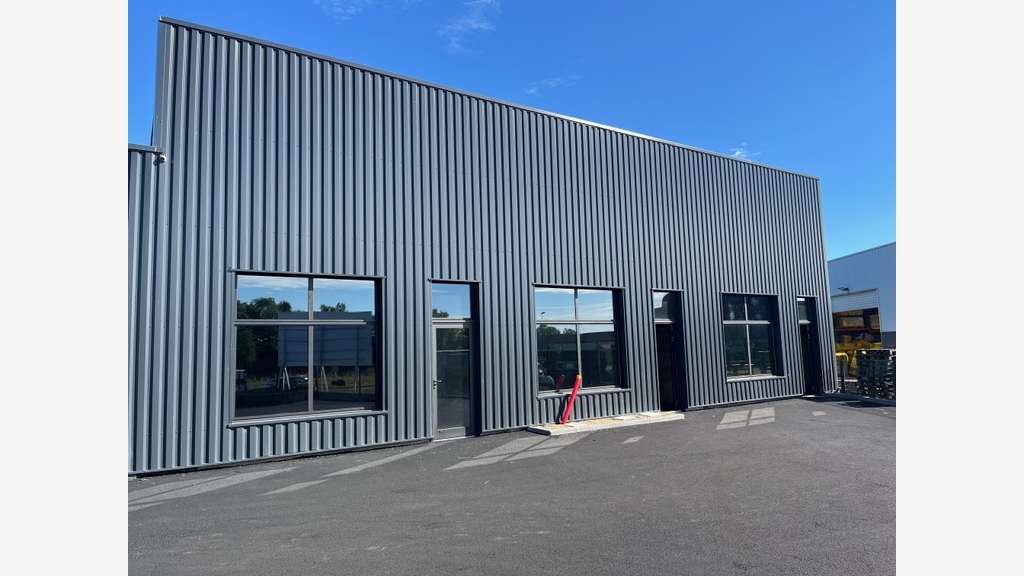 A louer local 120m² zone commerciale Saint-Brieuc