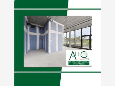 A louer local commercial neuf 39m² à Anglet