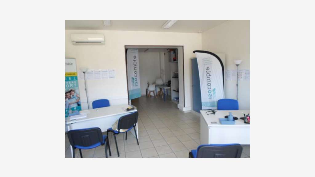 A louer boutique sur un axe majeur d'Agen 