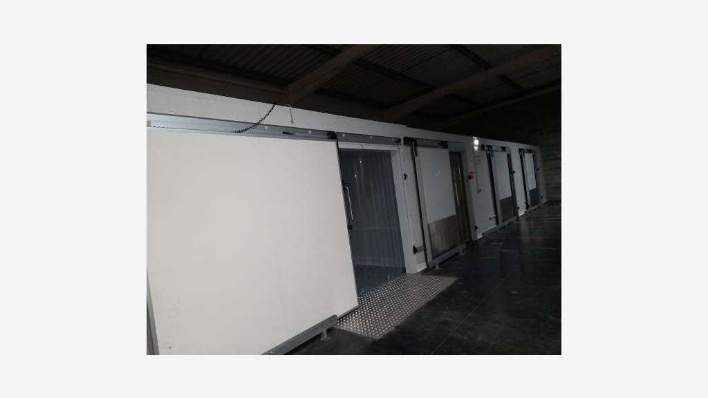 A louer local 1543m² à Agen