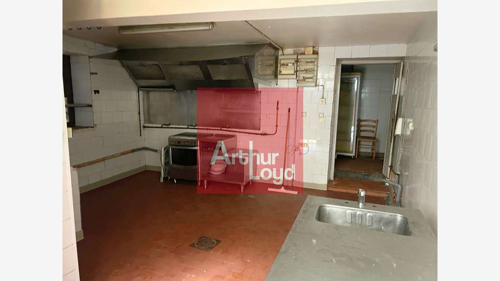 Local 130m² à louer idéal restauration à Agen
