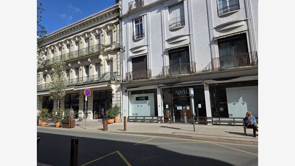 A louer local commercial 135m² centre ville d'Agen