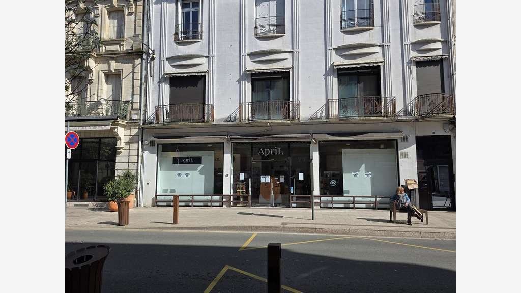 A louer local commercial 135m² centre ville d'Agen