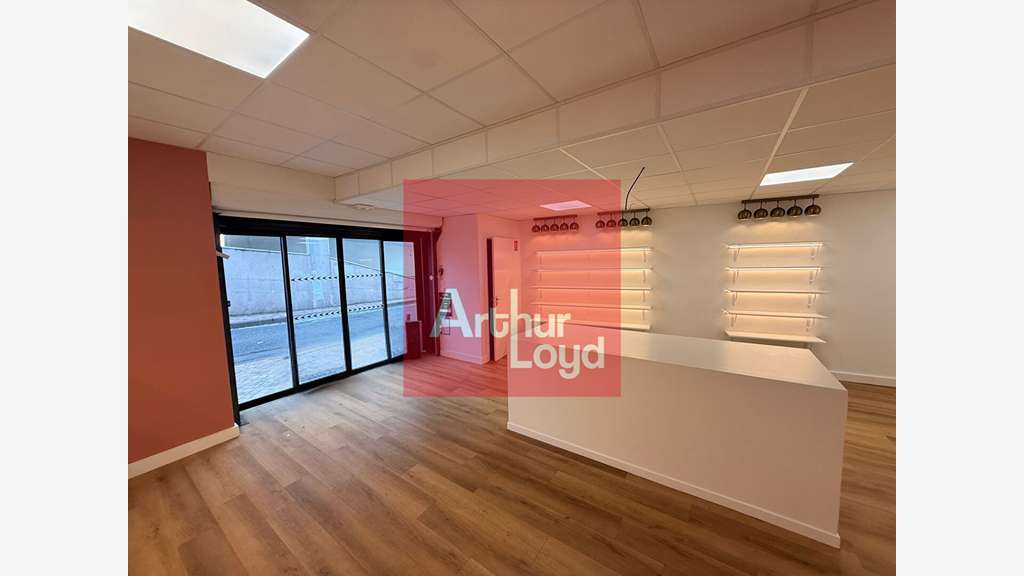 A louer local commercial 90m² hyper centre Agen
