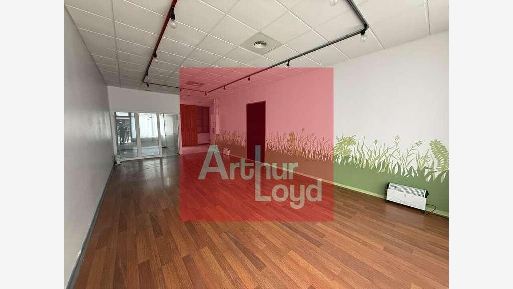 A louer local commercial 84m² hyper centre Agen