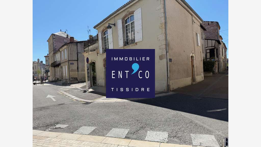 A louer local commercial lumineux de 160m² à Agen