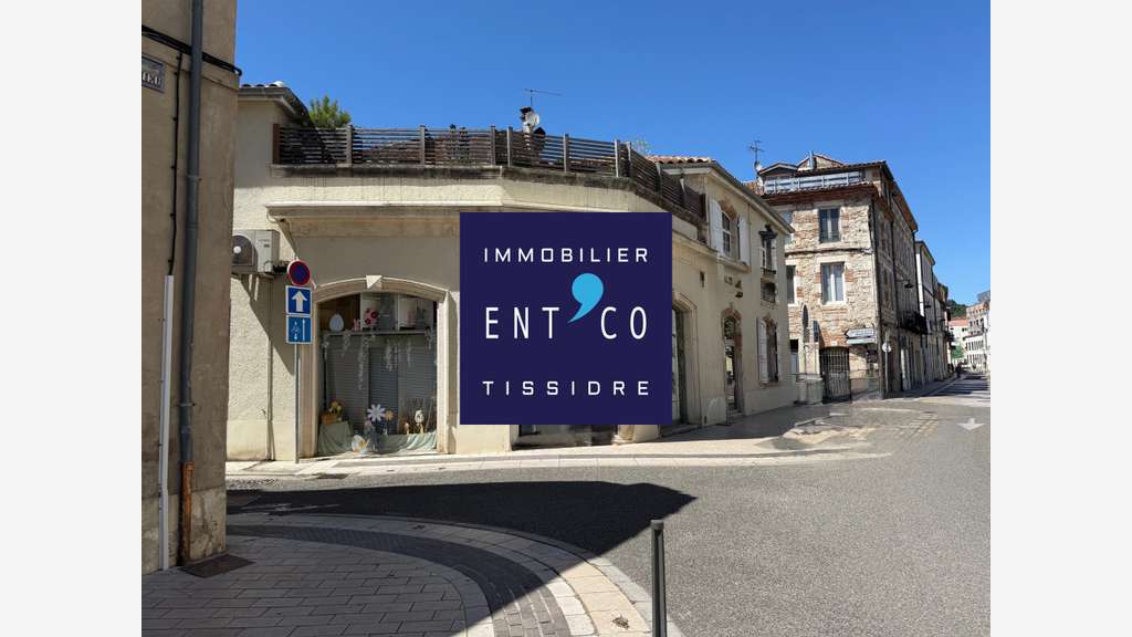 A louer local commercial lumineux de 160m² à Agen
