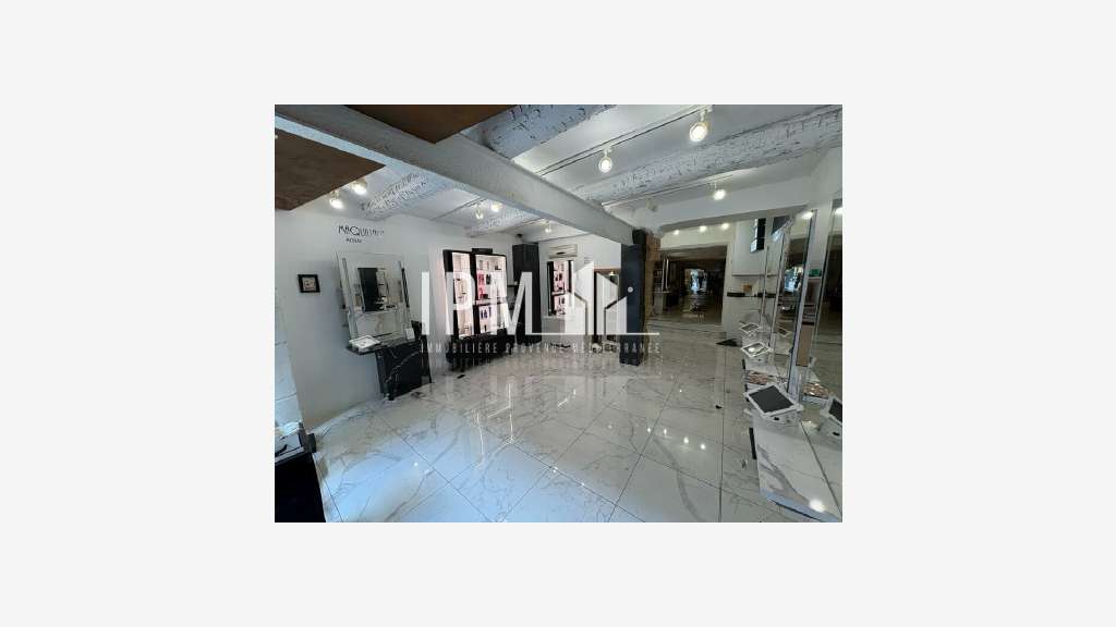 A louer local commercial 150m² Aix-en-Provence