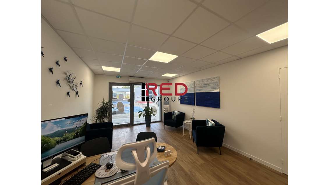 A louer locaux commerciaux 56m² au Tholonet 