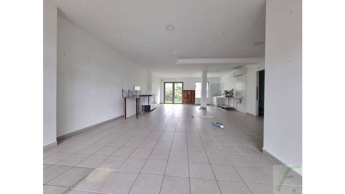 À louer local 89m² proche centre-ville d'Aix