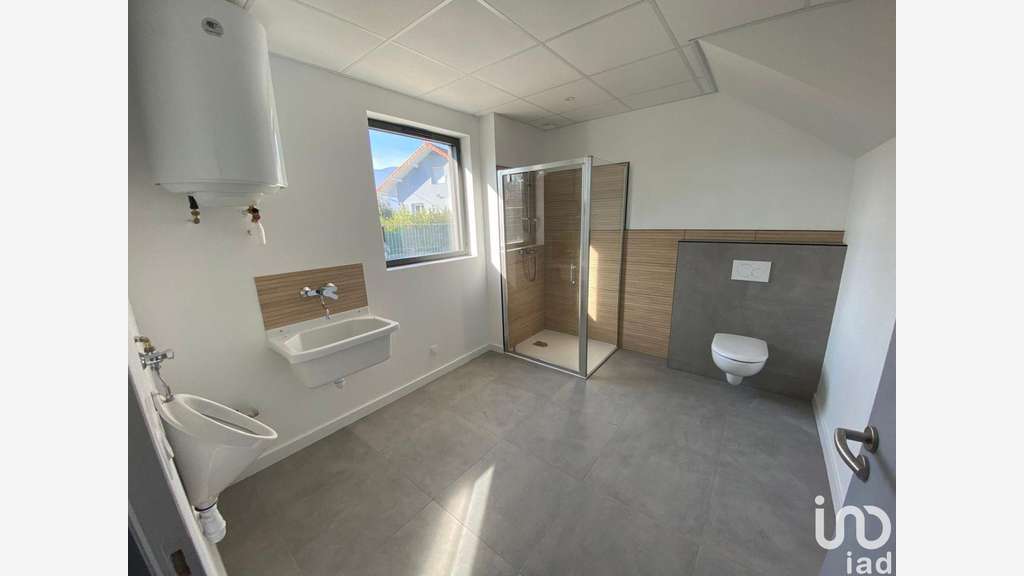 Local commercial à Aix-les-Bains