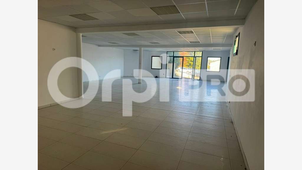 Local commercial 175m² à louer à Aixe-sur-Vienne